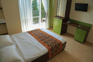 Гостиница Арзы Симеиз Двухместный номер с 1 кроватью и балконом-1